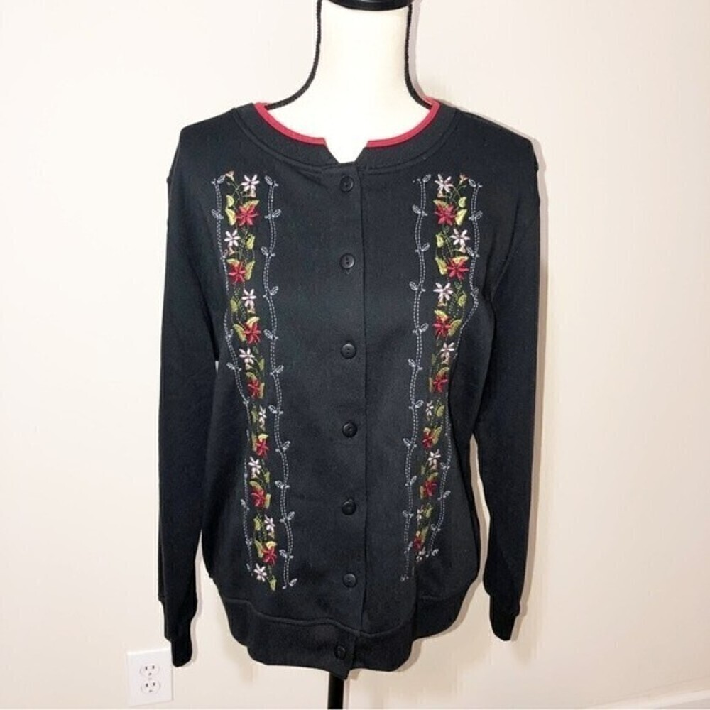 Grandma Christmas Cardigan Size M Black Embroidered Poinsettia Cottagecore Party
